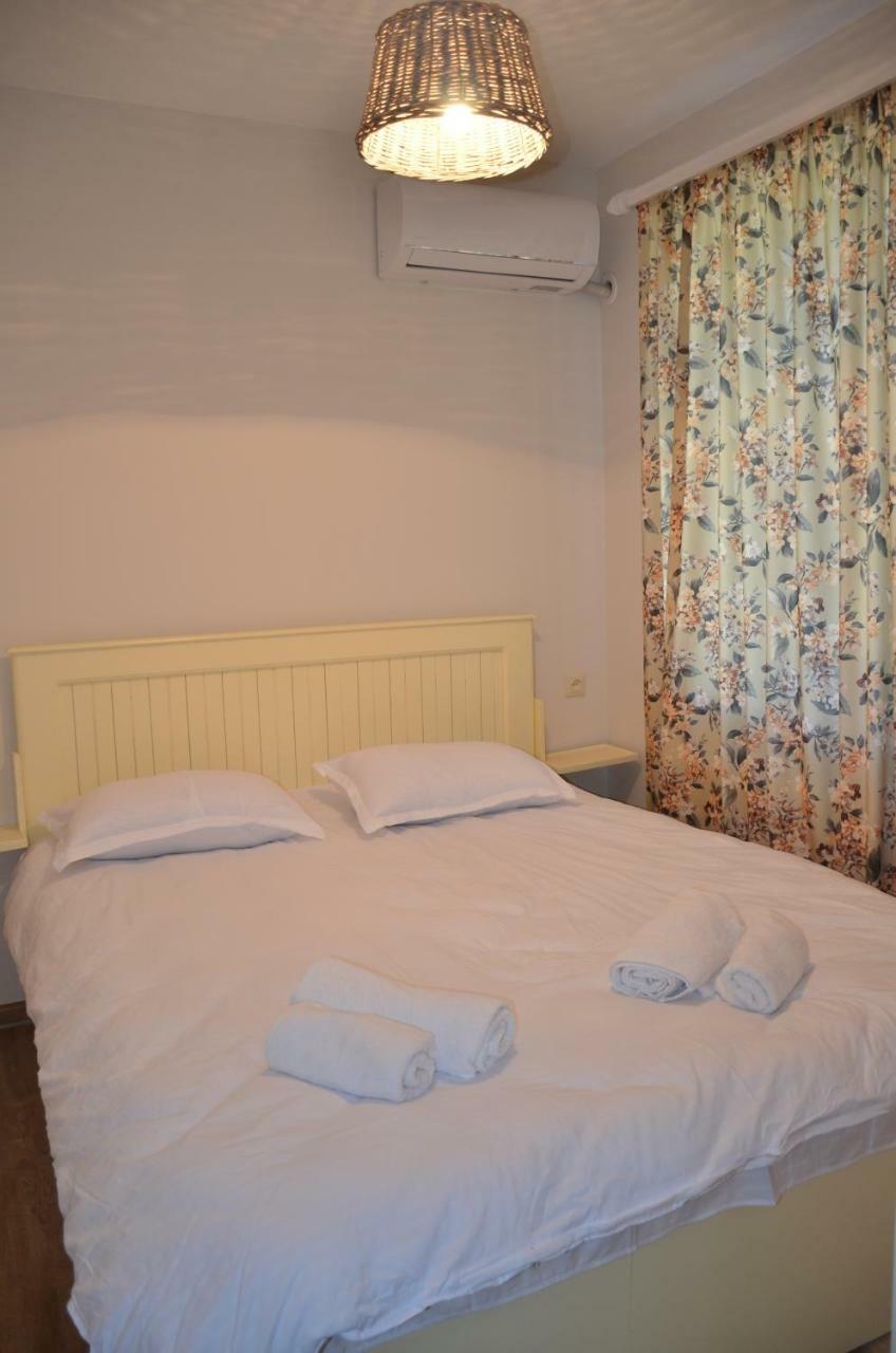 Mebo House Hotell Kutaisi Exteriör bild