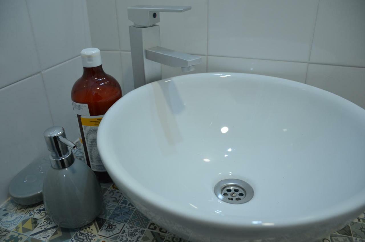Mebo House Hotell Kutaisi Exteriör bild